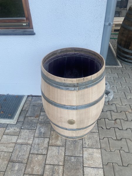 Holzfass 225 Liter abgeschliffen , Wasserfass - Regentonne